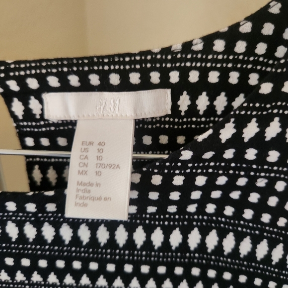 H&M Long Sleeve Pullover Dress - Picture 3 of 3